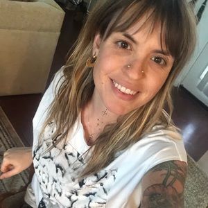 Meet your Posher, Monika